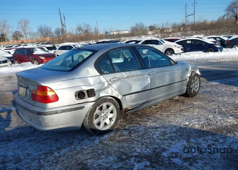 2005 BMW 325I from USA, damaged, VIN WBAEV334X5KW16997